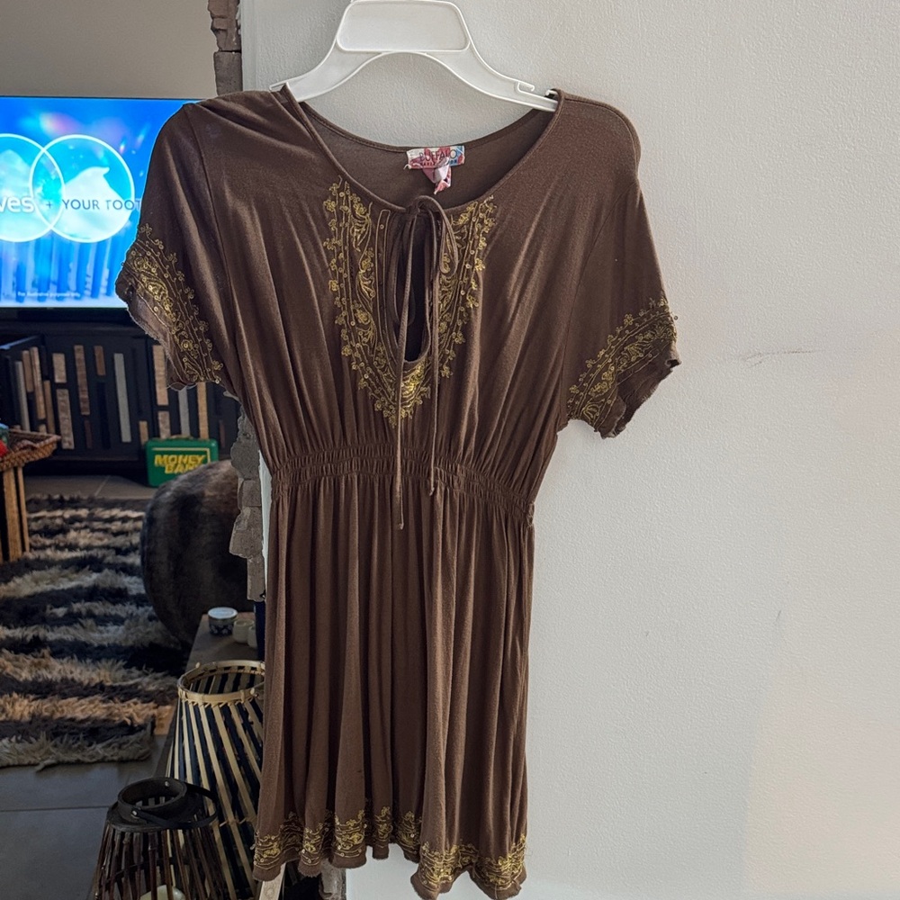 Buffalo David Bitton Brown Top with Gold Accents